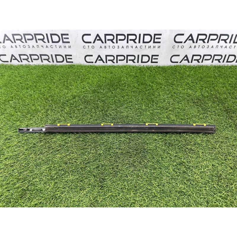 Молдинг стекла (кузов и элементы) Hyundai Santa Fe SM 2005 2.0 8321026000