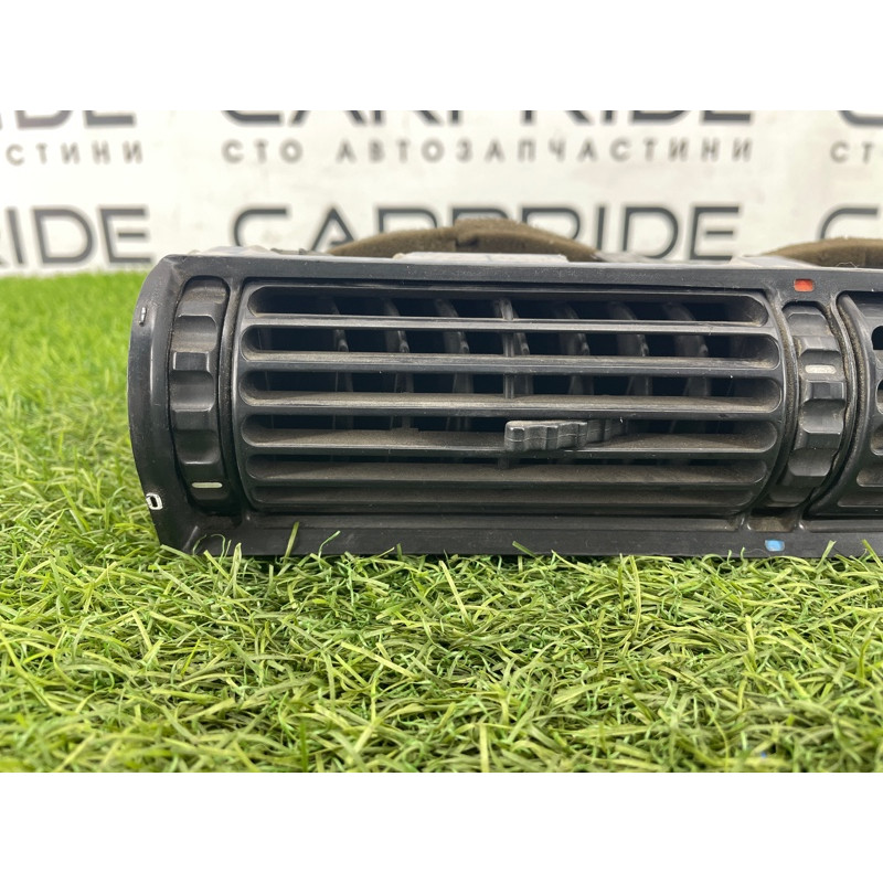 Воздуховод центральный (салон) BMW 7-series E32 64221390926