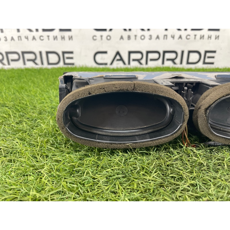 Воздуховод центральный (салон) BMW 7-series E32 64221390926