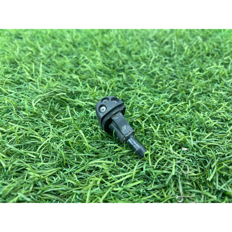 Форсунка омывателя (кузов и элементы) Hyundai Santa Fe SM 2005 2.0 9863026600