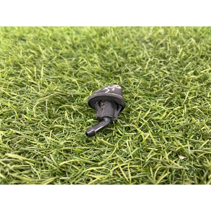 Форсунка омывателя (кузов и элементы) Hyundai Santa Fe SM 2005 2.0 9893026000