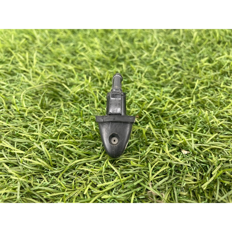 Форсунка омывателя (кузов и элементы) Hyundai Santa Fe SM 2005 2.0 9893026000