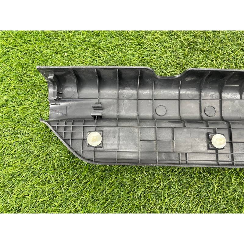 Накладка на порог (кузов и элементы) Hyundai Sonata YF 2013 2.4 858713Q000RY