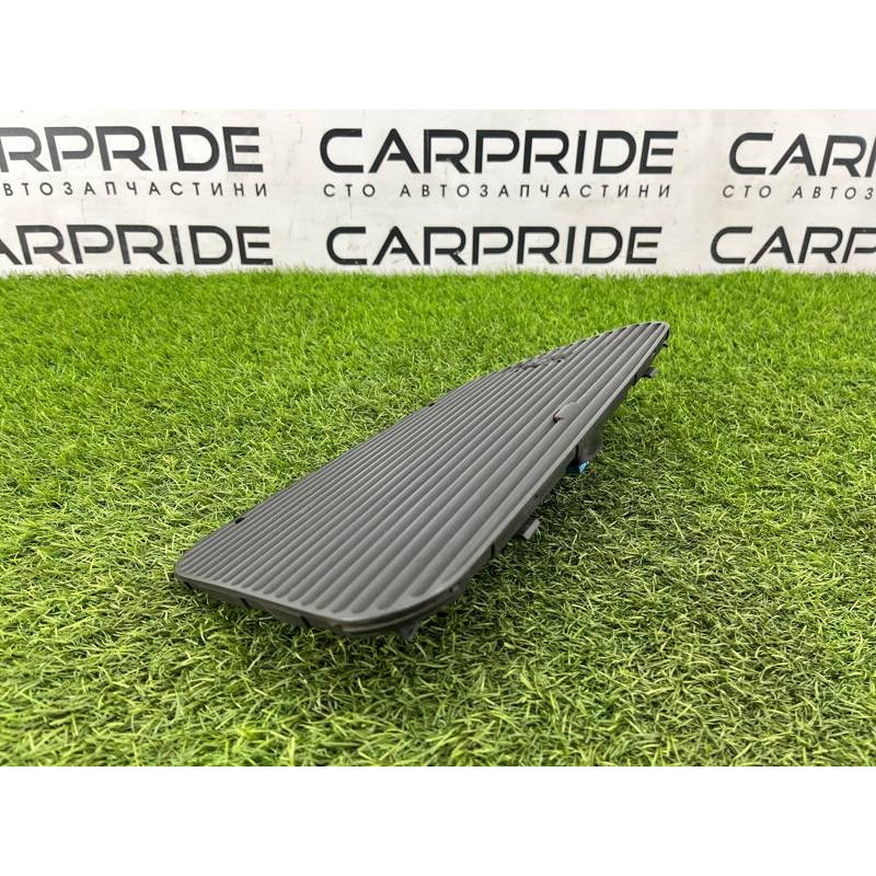 Воздуховод центральный (салон) BMW 7-series E32 64221379166