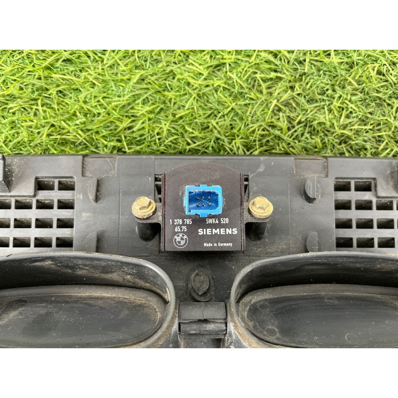 Воздуховод центральный (салон) BMW 7-series E32 64221379166