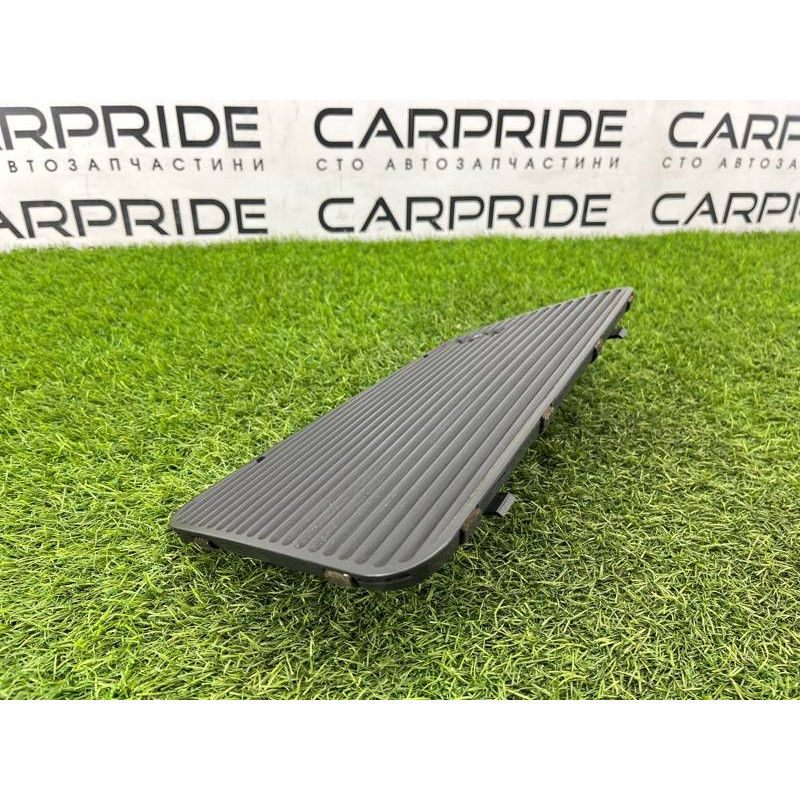 Воздуховод центральный (салон) BMW 7-series E32 1990 M70b50 64221379178