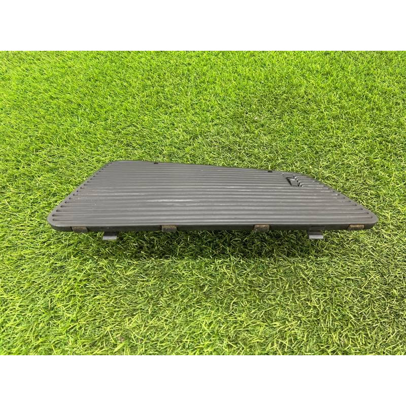 Воздуховод центральный (салон) BMW 7-series E32 1990 M70b50 64221379178