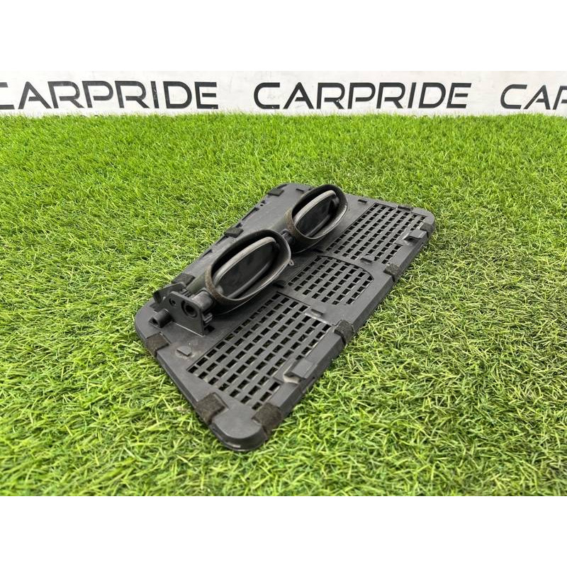 Воздуховод центральный (салон) BMW 7-series E32 1990 M70b50 64221379178