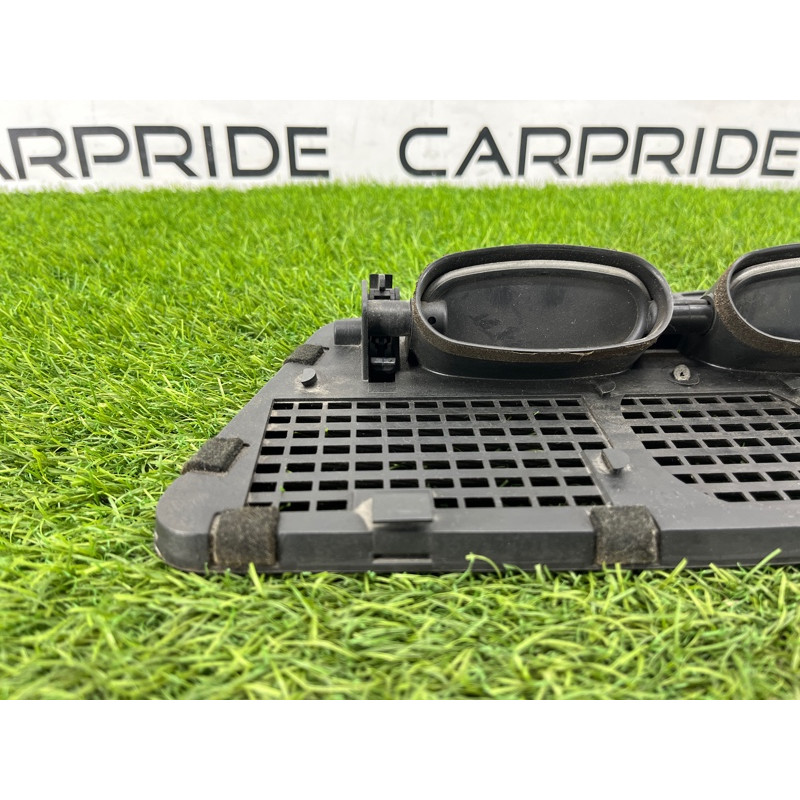 Воздуховод центральный (салон) BMW 7-series E32 1990 M70b50 64221379178