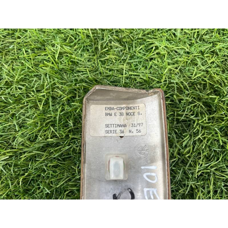 Декоративная накладка торпедо (салон) BMW 7-series E38 51458258411