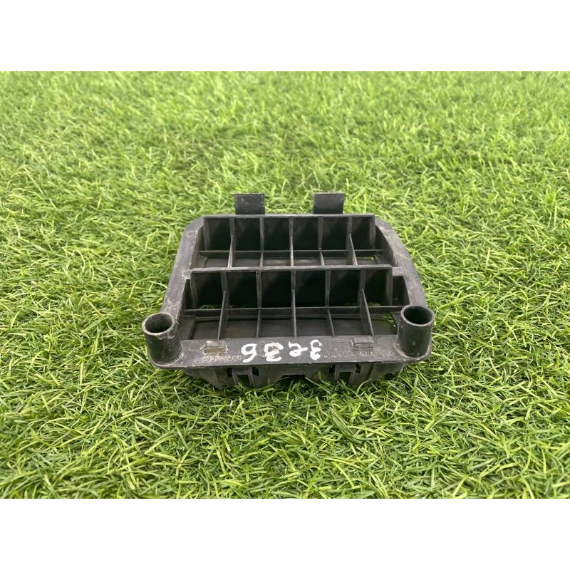 Клапан вентиляции салона (кузов и элементы) BMW 3-series E36 1998 M51d25 64228390234