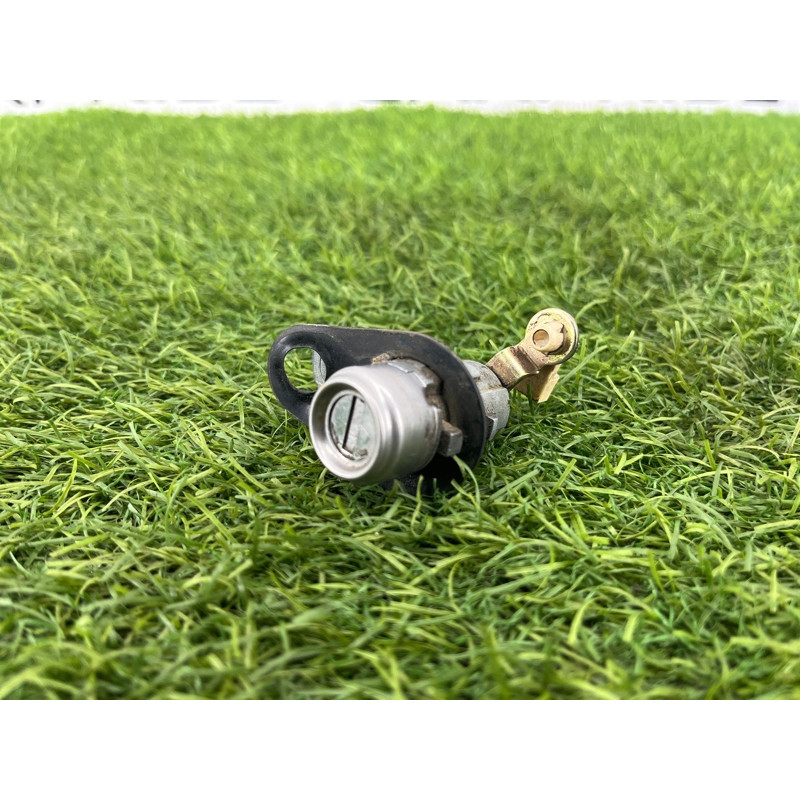 Замок багажника (кузов и элементы) Hyundai Santa Fe SM 2005 2.0 8125026A00