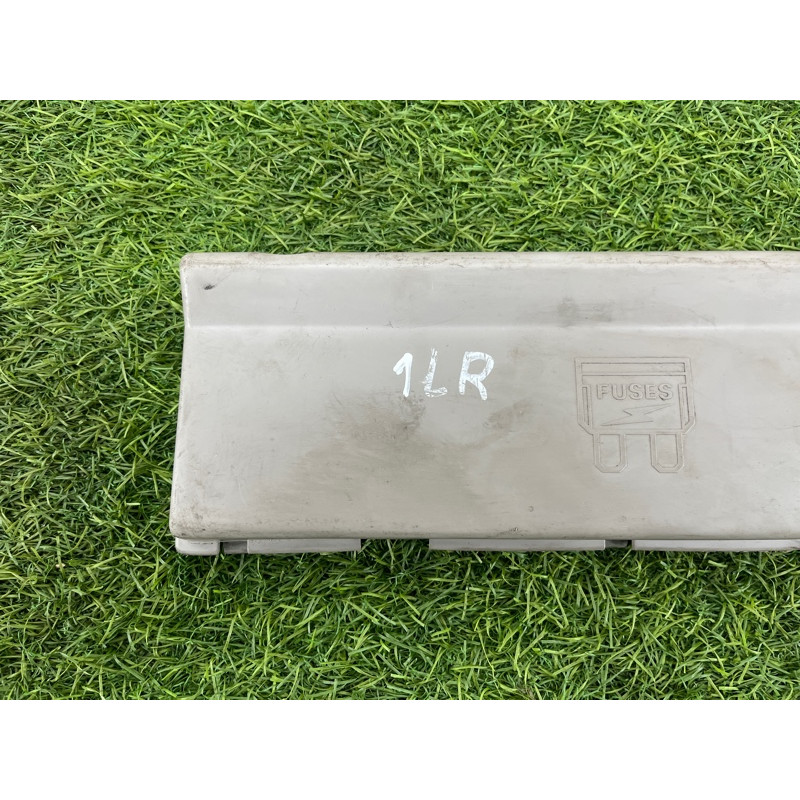 Крышка предохранителей (салон) LAND ROVER FREELANDER L314 1999 1.8B FCL100971LPR