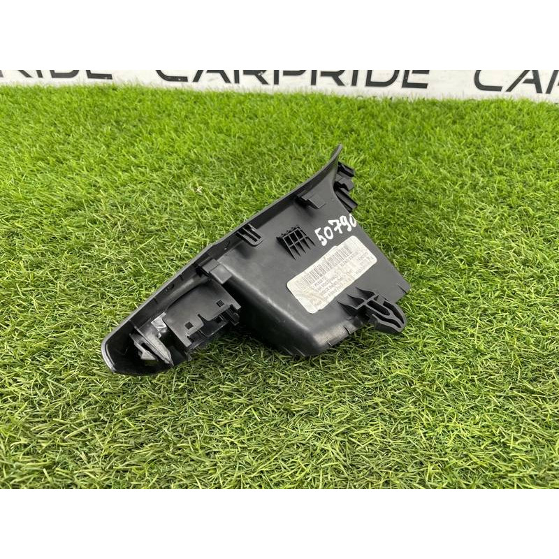 Накладка кнопок склопідйомника (салон) Ford Focus MK3 2016 2.0 CV6Z14528BA