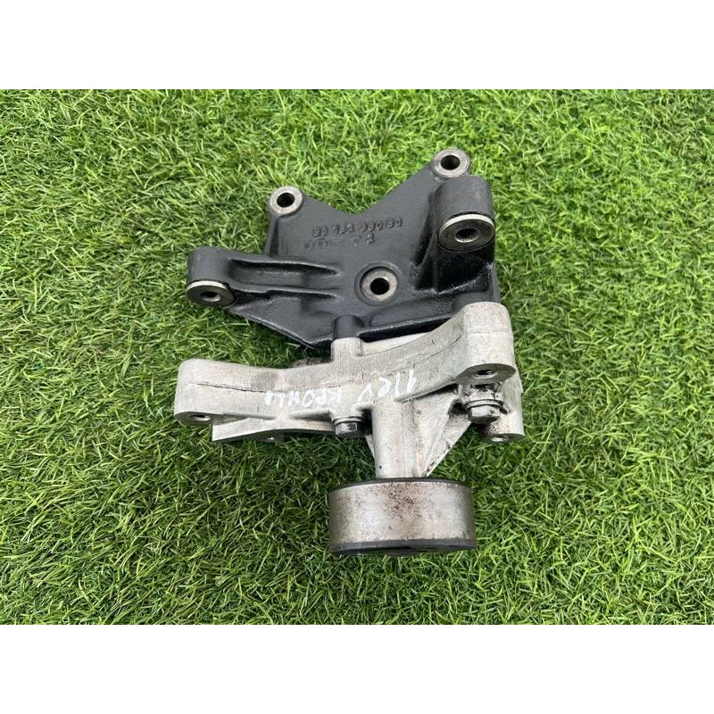 Кронштейн генератора (кронштейны двигателя) PEUGEOT 607 1 2002 3.0i V6 5706D3