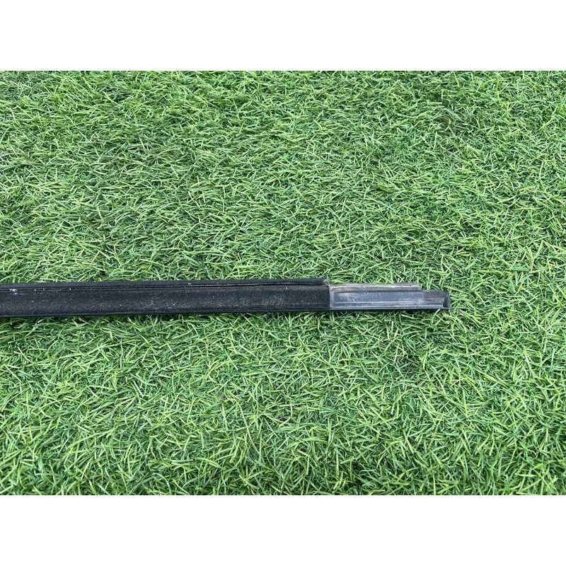 Молдинг скла (кузов і елементи) BMW 5-series E34 51228120640