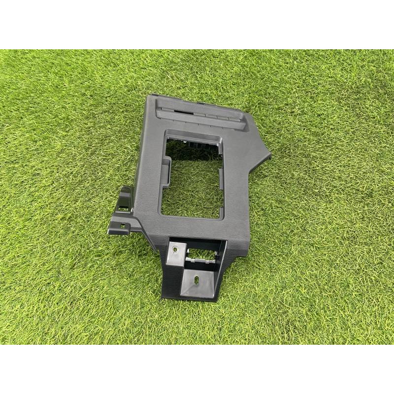 Накладка торпедо нижня (салон) Mitsubishi Outlander GM4W 2022 2.50 8002C739XA
