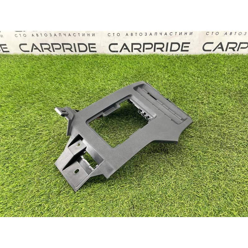 Накладка торпедо нижня (салон) Mitsubishi Outlander GM4W 2022 2.50 8002C739XA