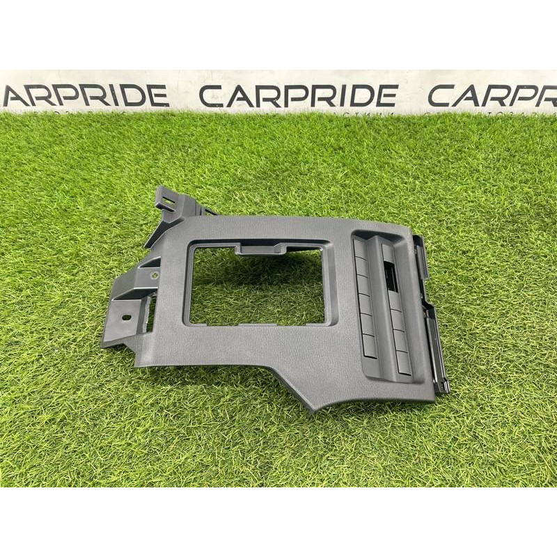 Накладка торпедо нижня (салон) Mitsubishi Outlander GM4W 2022 2.50 8002C739XA