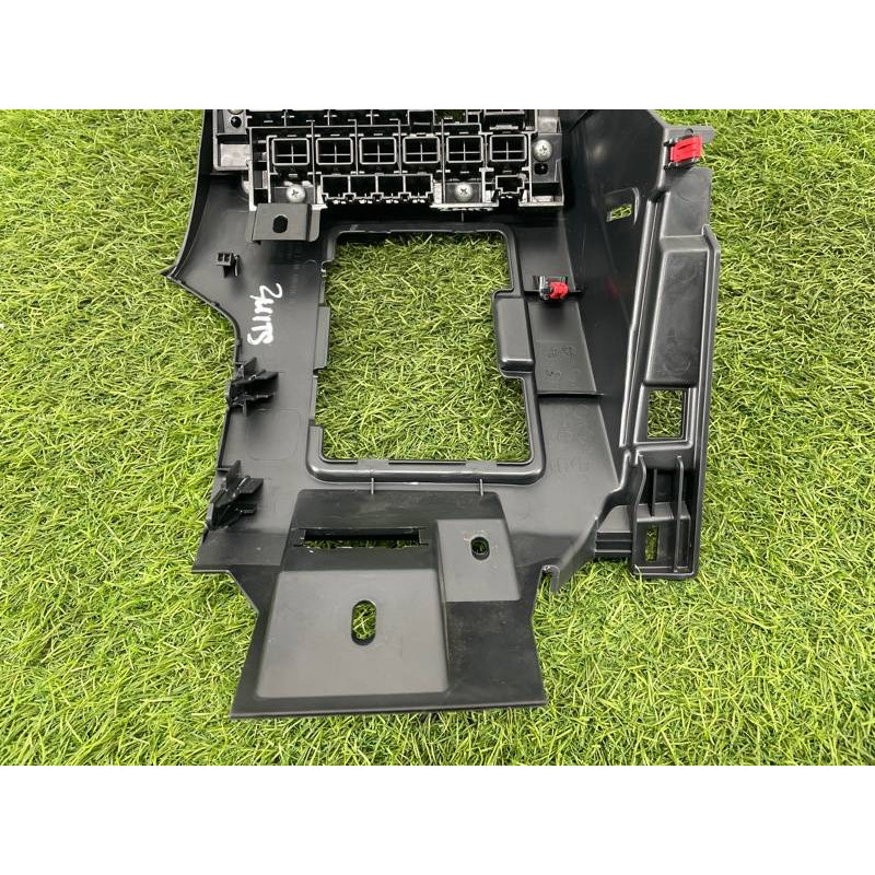 Накладка торпедо нижня (салон) Mitsubishi Outlander GM4W 2022 2.50 8002C739XA