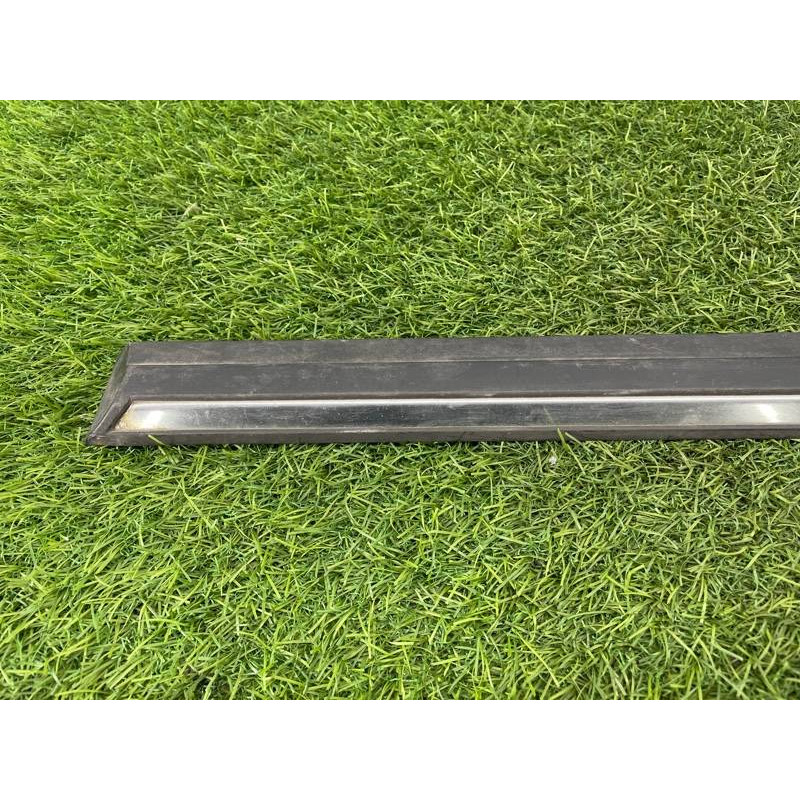 Молдинг двери внешний (кузов и элементы) BMW 7-series E32 51131908684