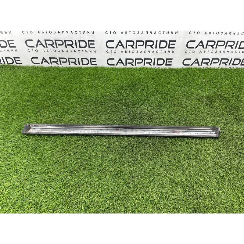 Молдинг двери внешний (кузов и элементы) BMW 7-series E32 51131908686