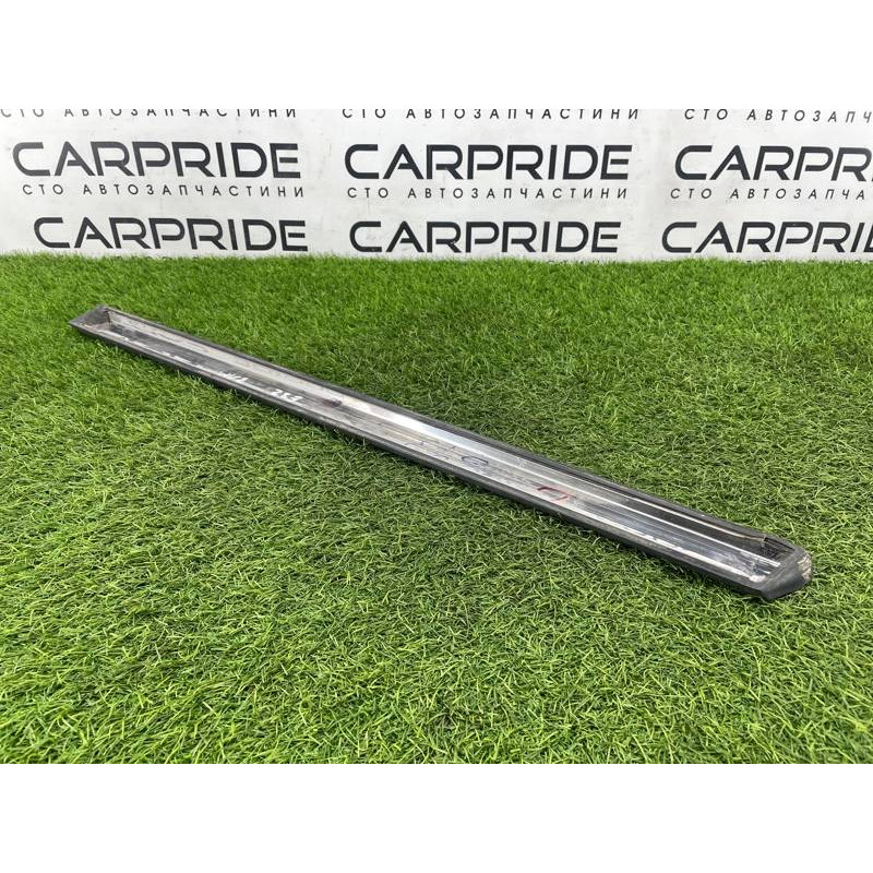 Молдинг двери внешний (кузов и элементы) BMW 7-series E32 51131908686