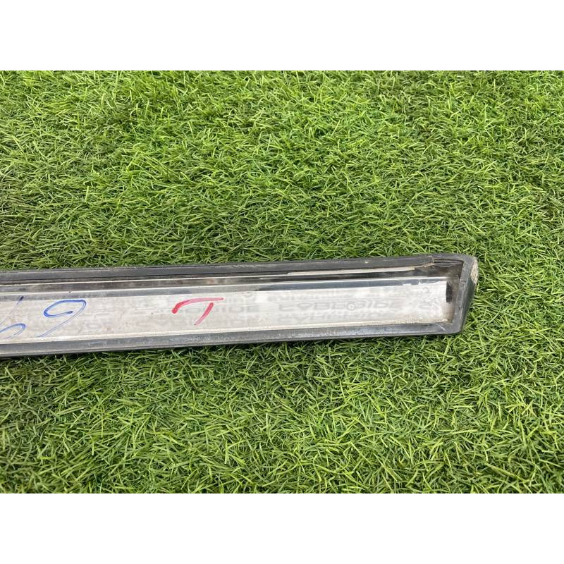 Молдинг двери внешний (кузов и элементы) BMW 7-series E32 51131908686