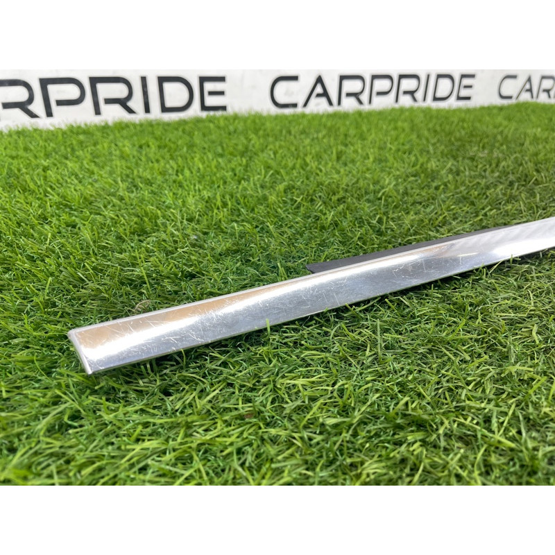 Молдинг стекла (кузов и элементы) BMW 3-series E30 M21d24 51211906252