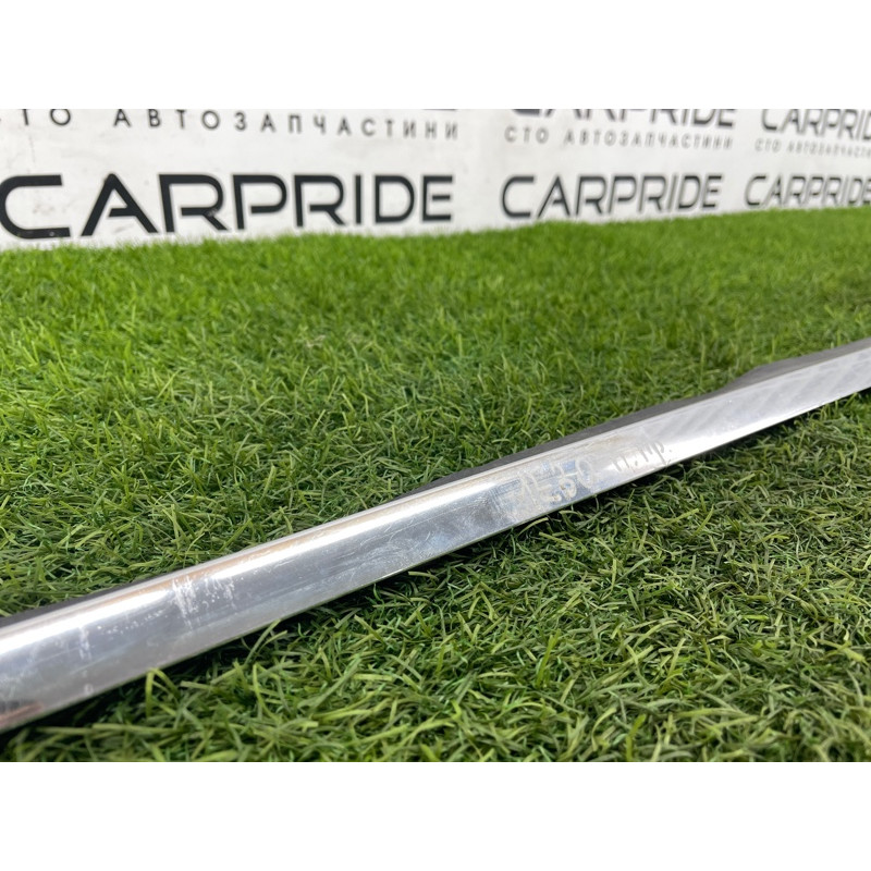 Молдинг стекла (кузов и элементы) BMW 3-series E30 M21d24 51211906252