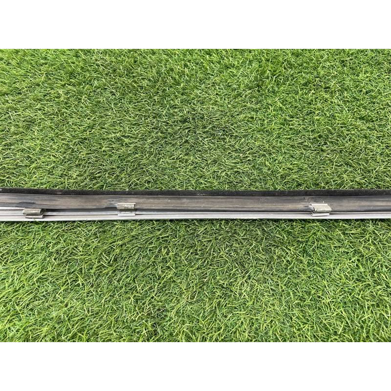 Молдинг стекла (кузов и элементы) BMW 3-series E30 M21d24 51211906252