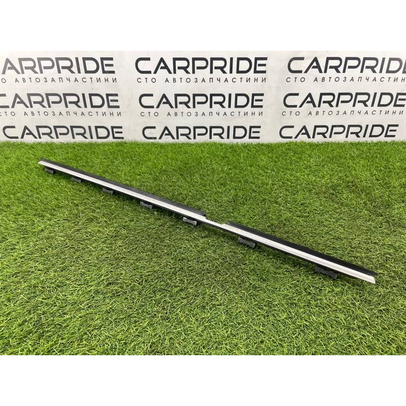 Молдинг стекла внутренний (наружные элементы кузова) BMW 5-series E39 2001 M57d30 51228185818