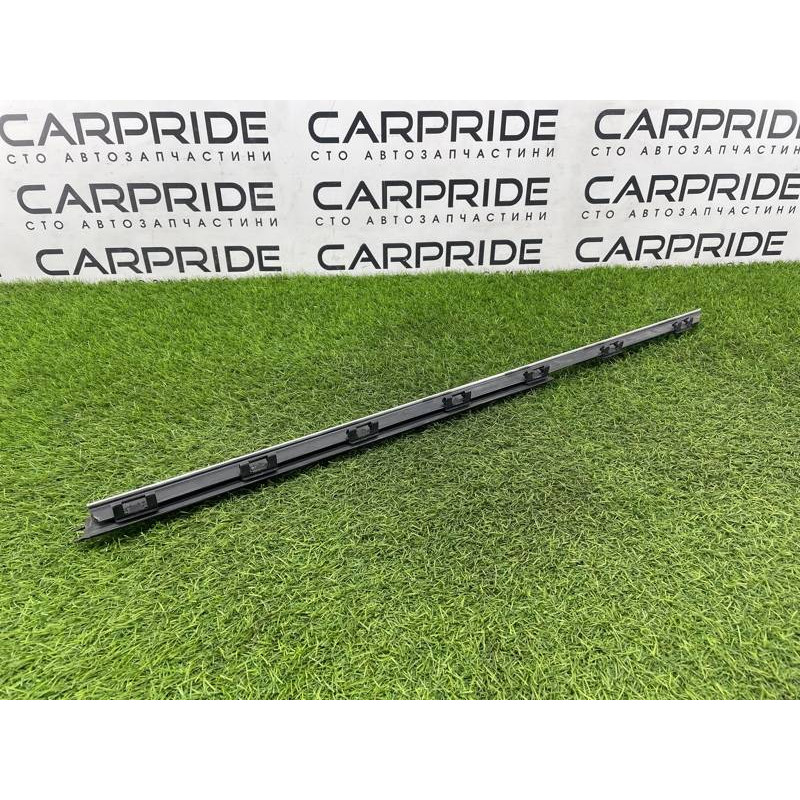 Молдинг стекла внутренний (наружные элементы кузова) BMW 5-series E39 2001 M57d30 51228185818