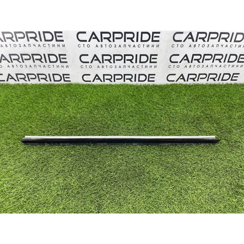 Молдинг стекла внутренний (наружные элементы кузова) BMW 5-series E34 1994 M43b18 51218102823