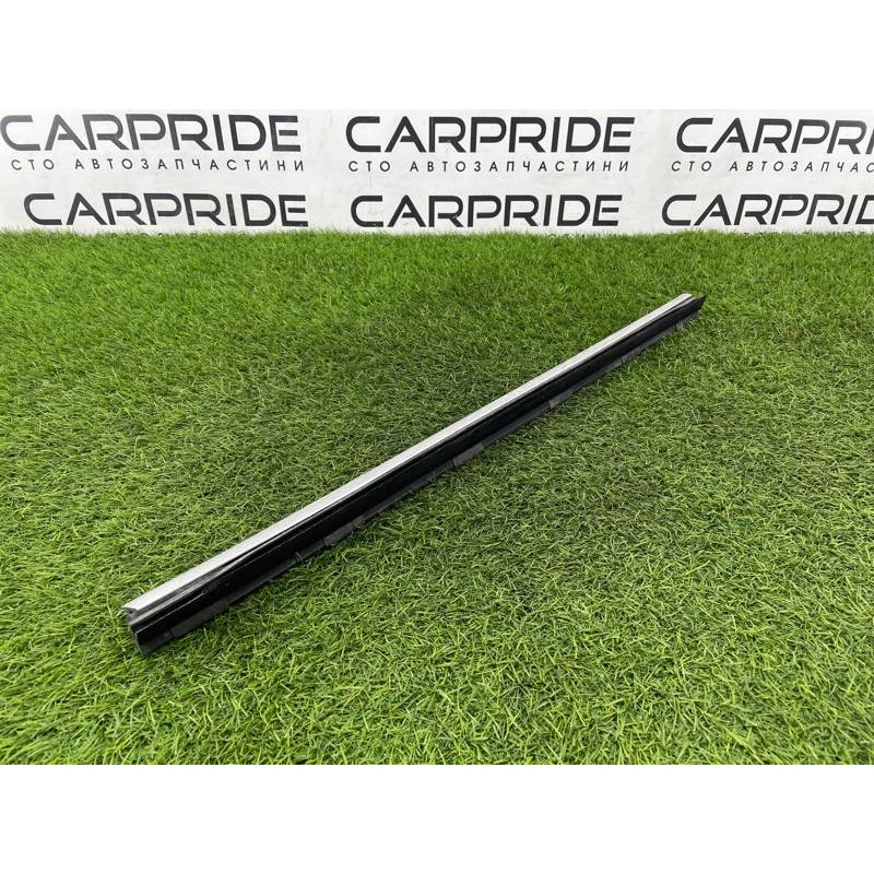 Молдинг стекла внутренний (наружные элементы кузова) BMW 5-series E34 1994 M43b18 51218102823