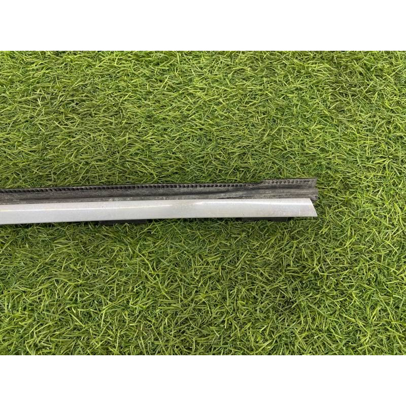 Молдинг стекла внутренний (наружные элементы кузова) BMW 5-series E34 1994 M43b18 51218102823