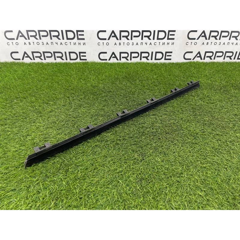 Молдинг стекла внутренний (наружные элементы кузова) BMW 5-series E34 1994 M43b18 51218102823