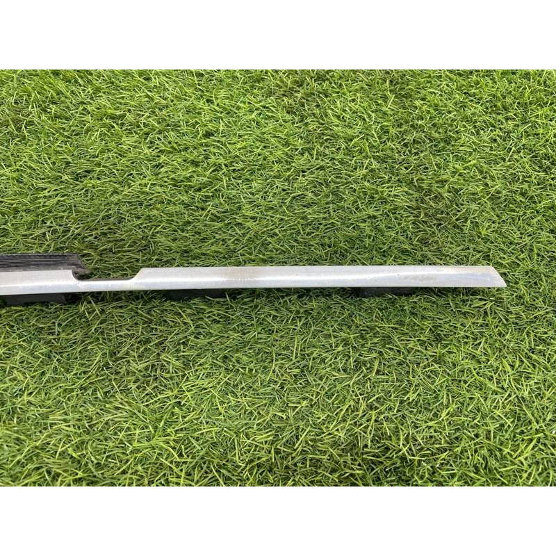 Молдинг стекла внутренний (наружные элементы кузова) BMW 5-series E34 1994 M43b18 51221944348