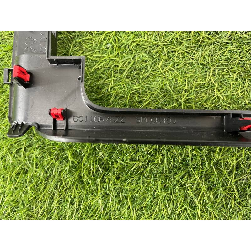 Накладка центральной консоли (салон) Mitsubishi Outlander GM4W 2022 2.50 8011c679zz