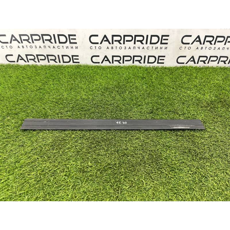 Накладка на порог (кузов и элементы) BMW 3-series E30 M21d24 51471904641