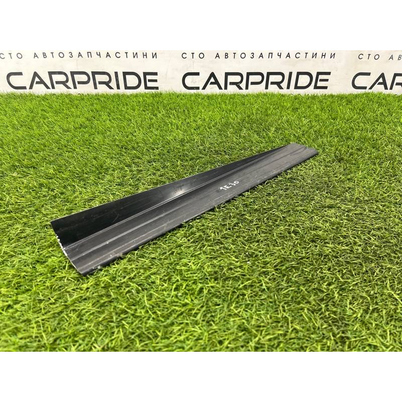 Накладка на порог (кузов и элементы) BMW 3-series E30 M21d24 51471904646