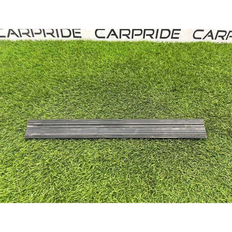 Накладка на порог (кузов и элементы) BMW 3-series E30 M21d24 51471904646