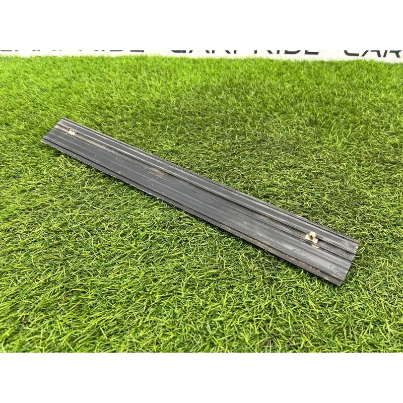 Накладка на порог (кузов и элементы) BMW 3-series E30 M21d24 51471904645