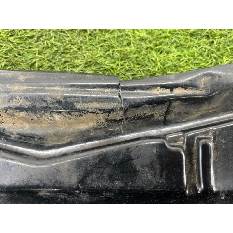 Крышка корпуса печки (отопление и кондиционирование) BMW 5-series E34 64118390083