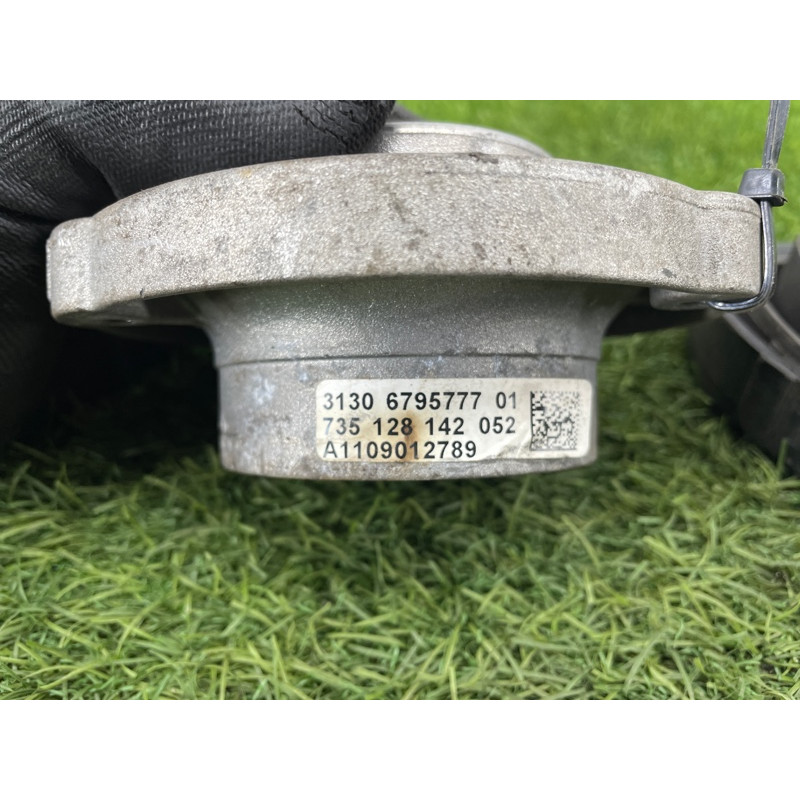 Опора стойки (подвеска) BMW 5-series F10 2013 N63B44 31306795777