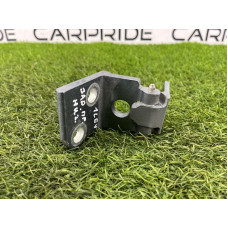 Петля двери