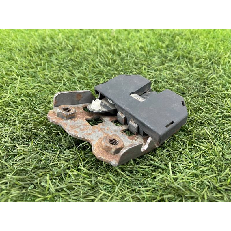 Замок сиденья (салон) BMW 3-series E46 52208209036