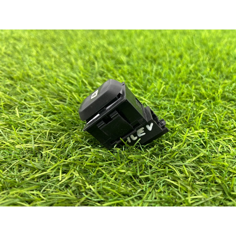 Кнопка стеклоподъемника (электрика / кнопки) PEUGEOT 607 1 2002 3.0i V6 655471