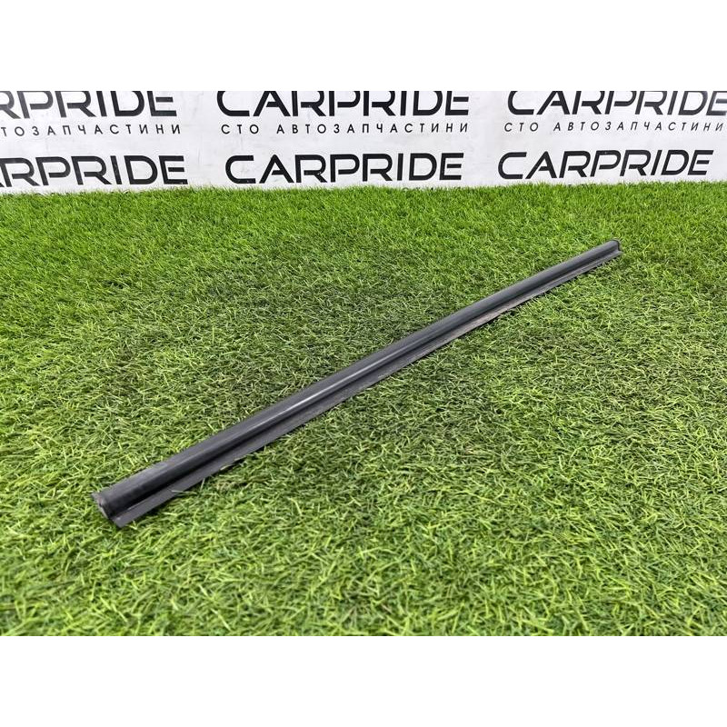 Молдинг стекла (кузов и элементы) BMW 7-series E32 1990 M70b50 51221969352