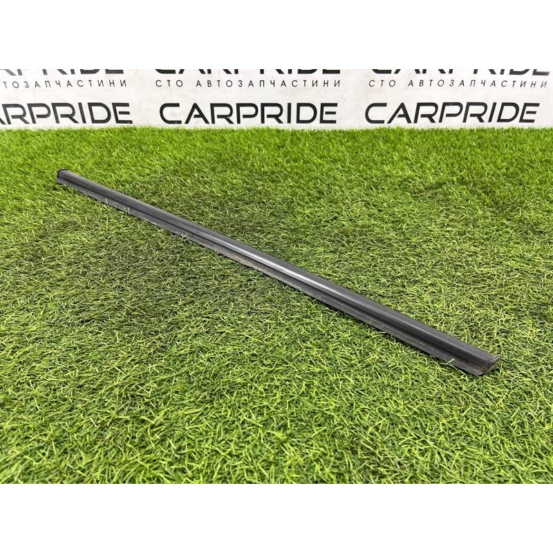 Молдинг стекла (кузов и элементы) BMW 7-series E32 1990 M70b50 51221969352